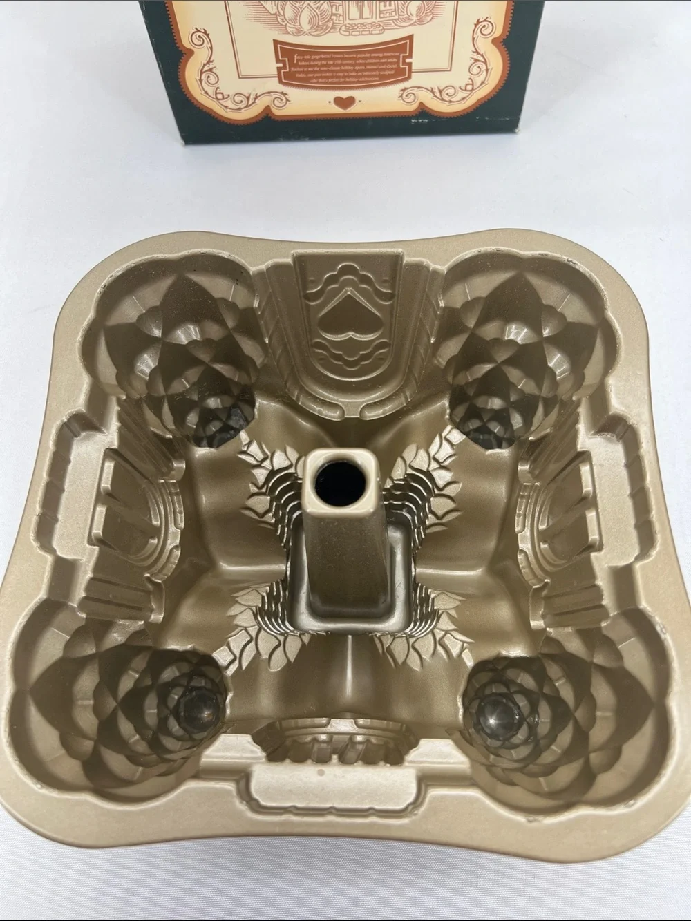 Williams Sonoma Nordic Ware Hansel & Gretel Bundt Pan Christmas Castle Cottage